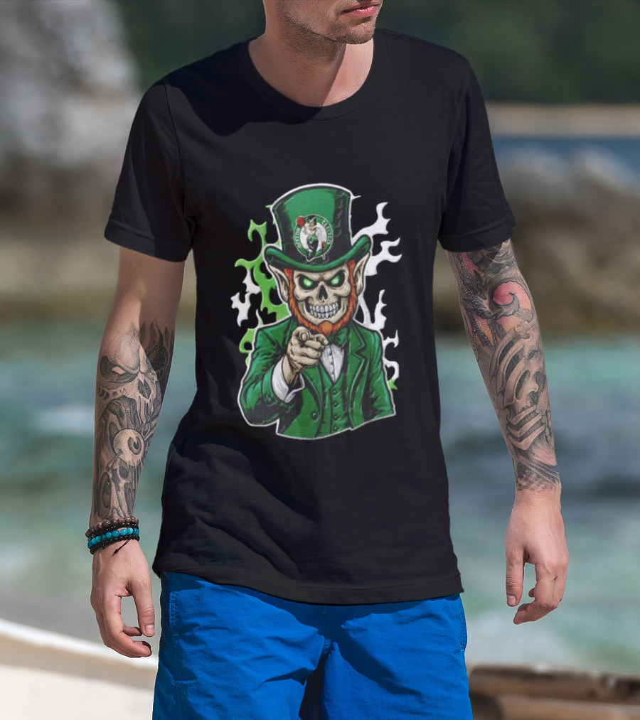 Boston Celtics Skull Leprechaun Pointing Distressed Flag Basketball Fan T-Shirt