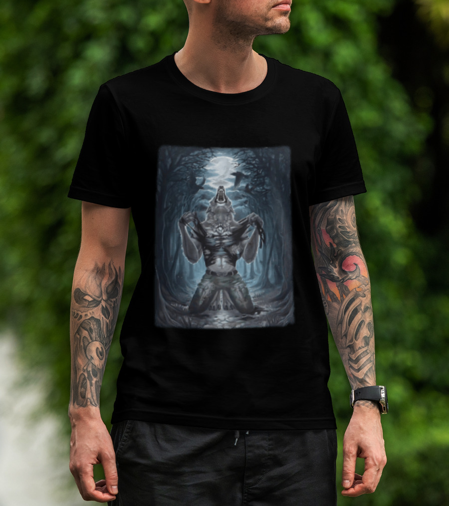 Howling Werewolf Under Full Moon In Dark Forest With Ravens T-Shirt