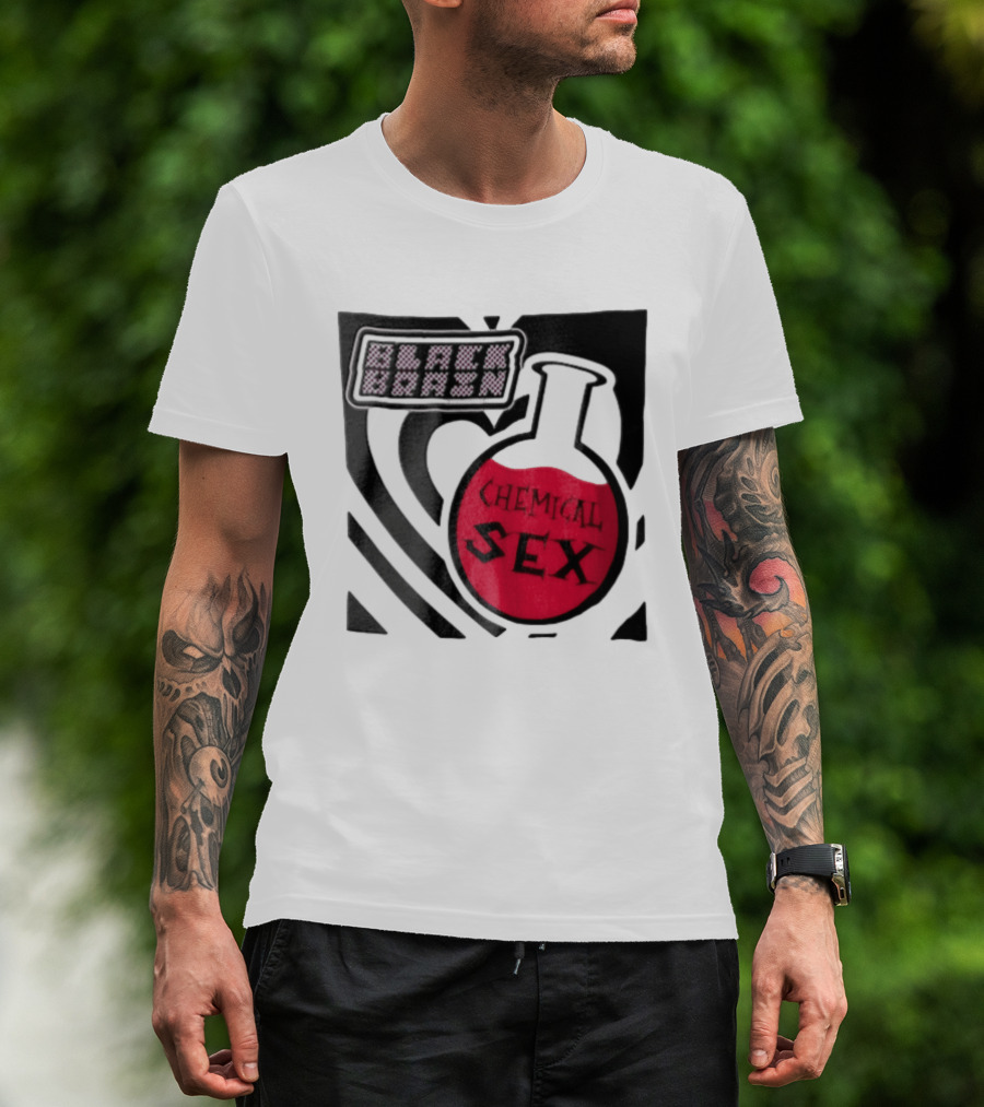 Black Brain Chemical Sex Halftone Heart Flask T-Shirt