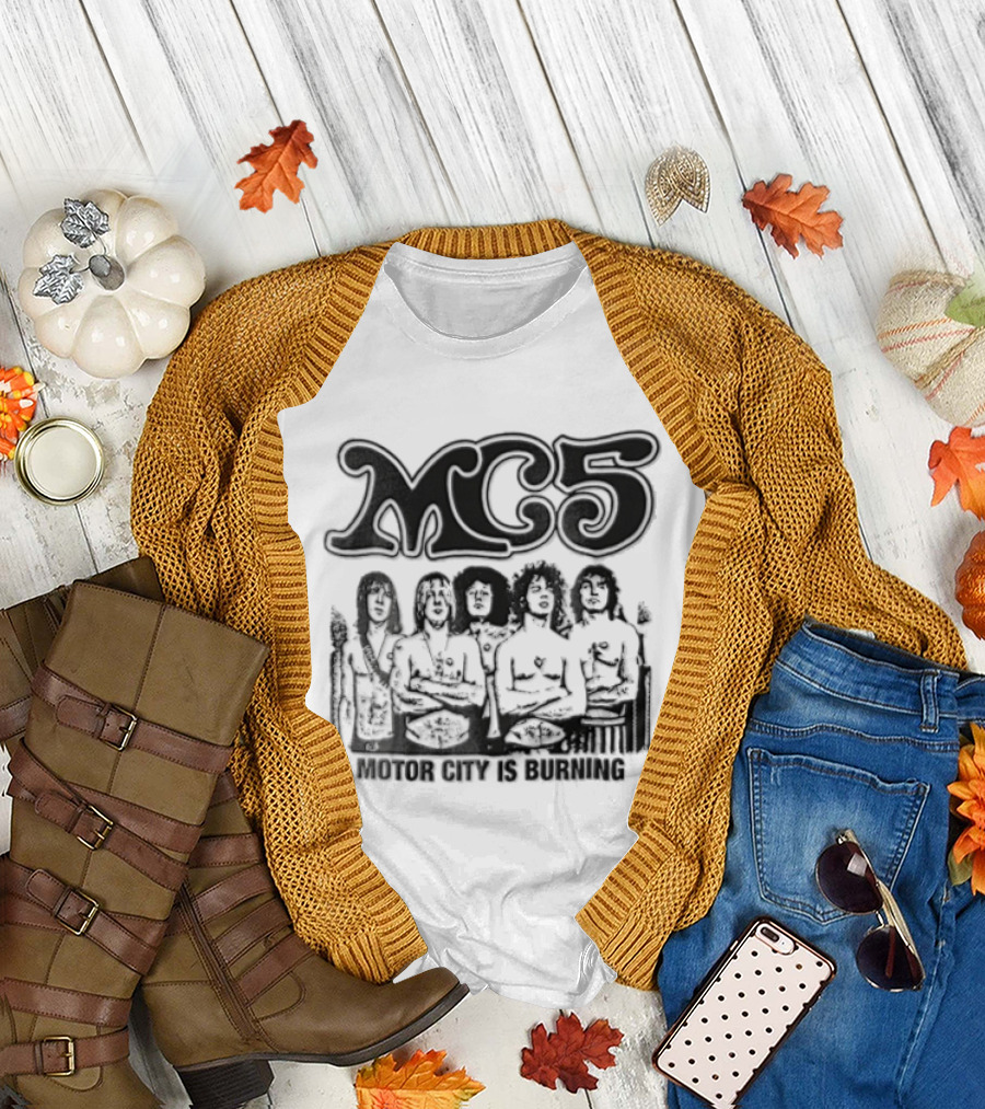 MC5 Motor City Is Burning Monochrome Halftone Band Photo T-Shirt