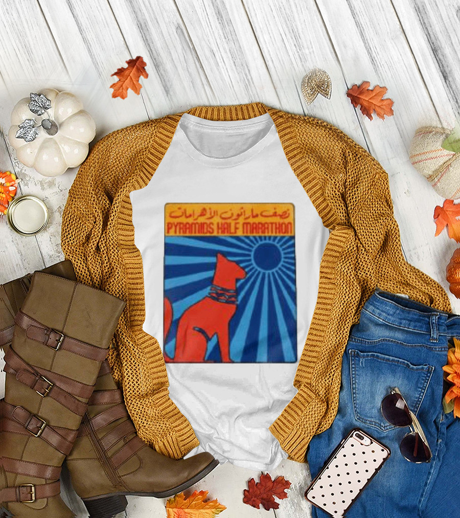 Pyramids Half Marathon Egypt Cat Sunburst Arabic T-Shirt