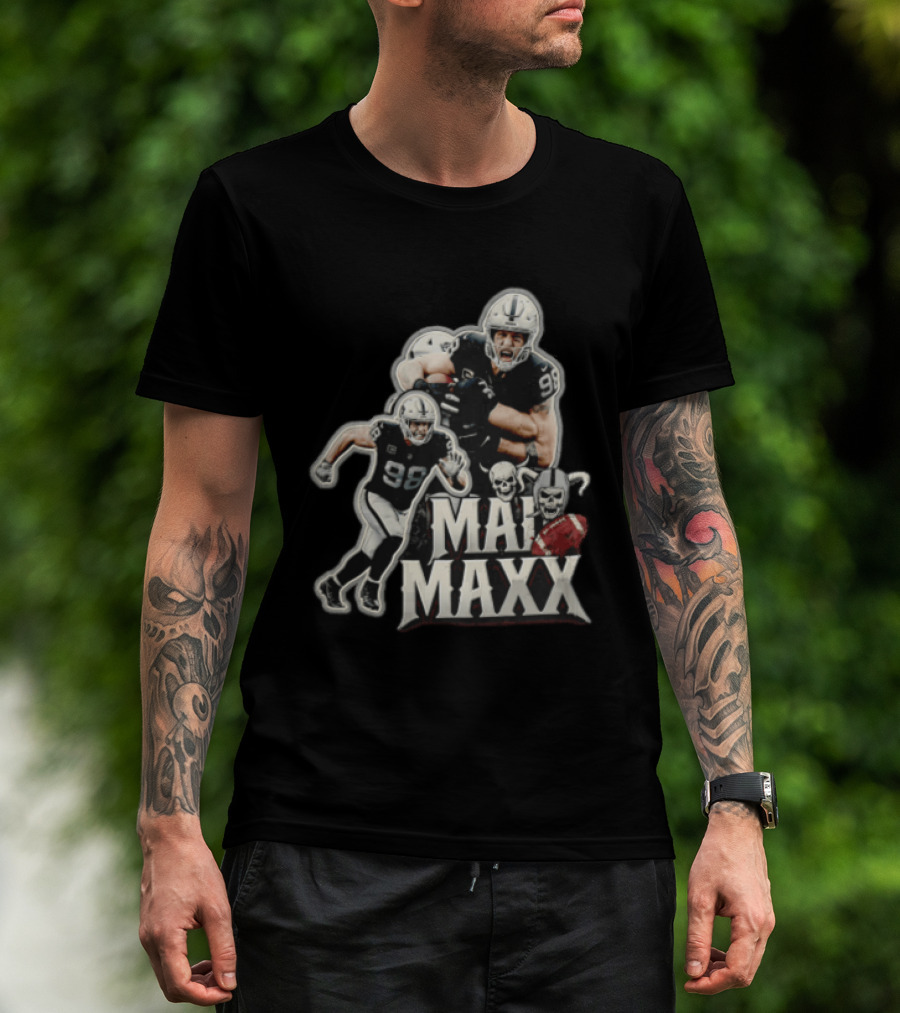 Las Vegas Raiders Maxx Crosby Mad Maxx Skulls Football T-Shirt