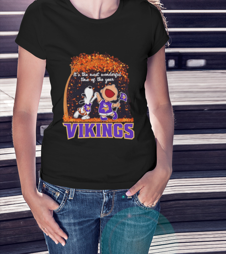 Snoopy Charlie Brown Dancing Minnesota Vikings It's The Most Wonderful Time Of The Year T-Shirt