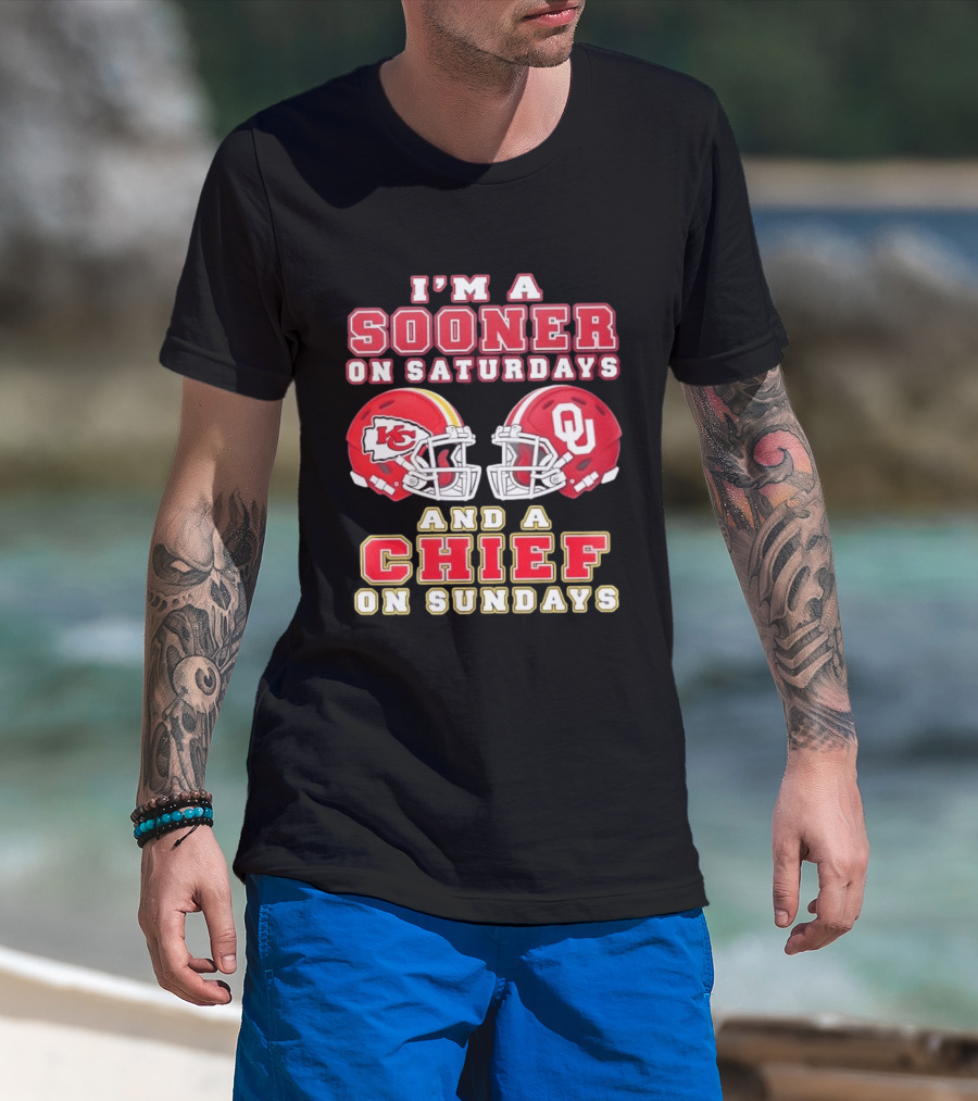 I'm A Sooner On Saturdays And A Chief On Sundays Kansas City OU Football Helmets T-Shirt