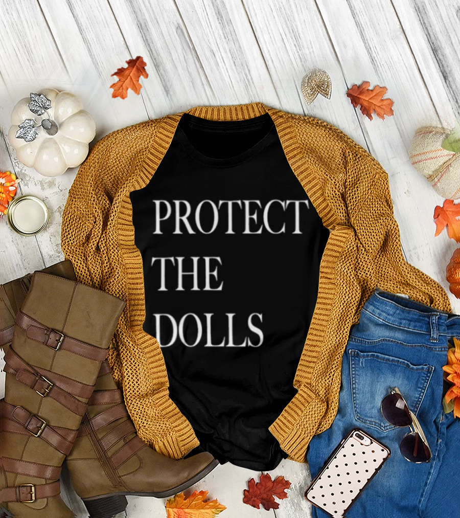 Mac Cosmetics Viva Glam Conner Ives Protect The Dolls T-Shirt