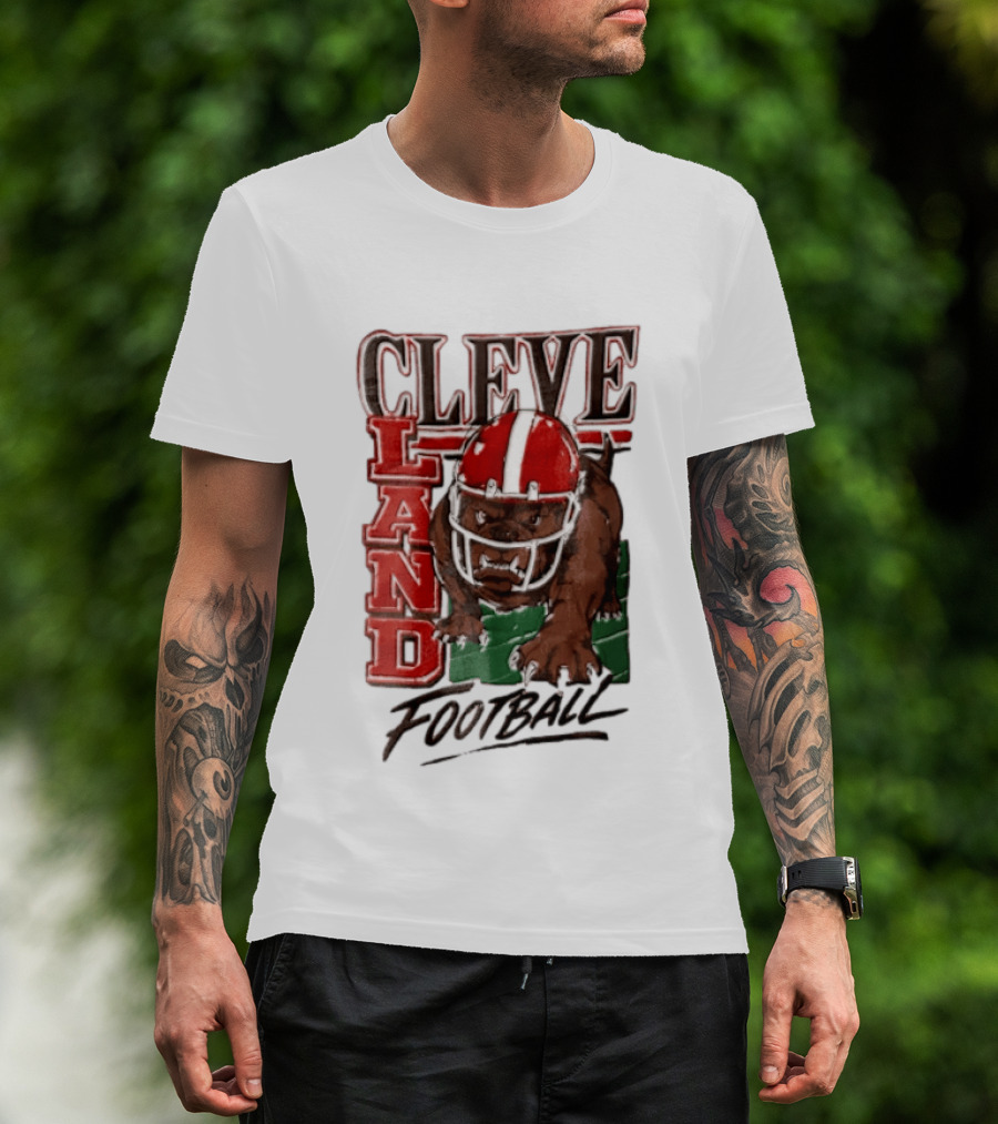 Cleveland Browns Bulldog Football Helmet Mascot Running T-Shirt