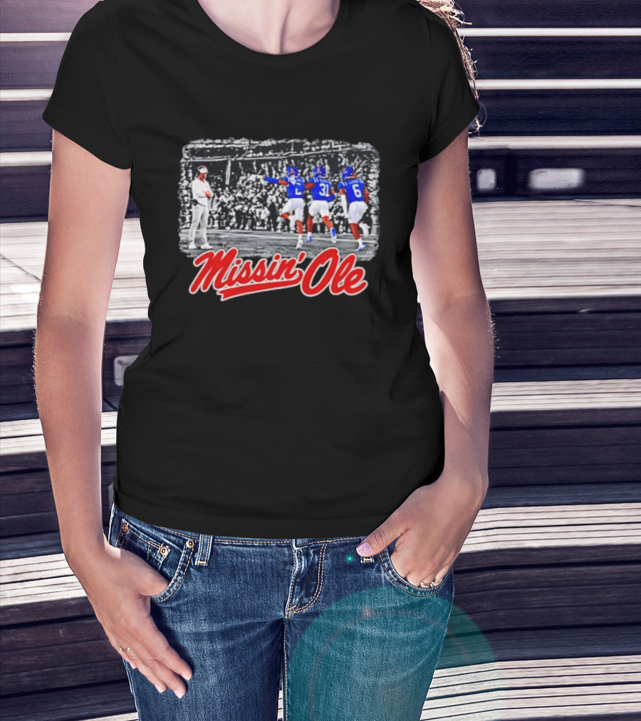 Missin' Ole Mississippi Football Scene With Players And Coach T-Shirt