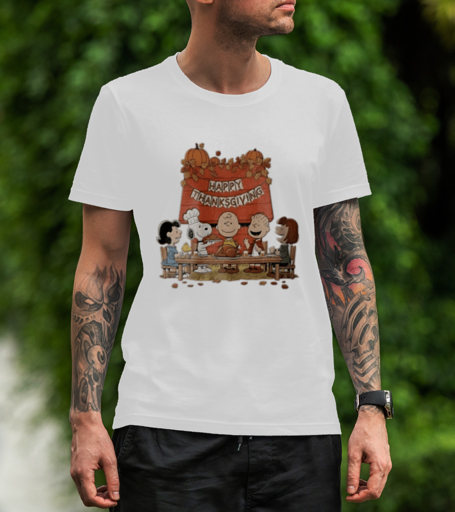Peanuts Charlie Brown Snoopy Woodstock Lucy Linus Happy Thanksgiving Holiday Celebration T-Shirt