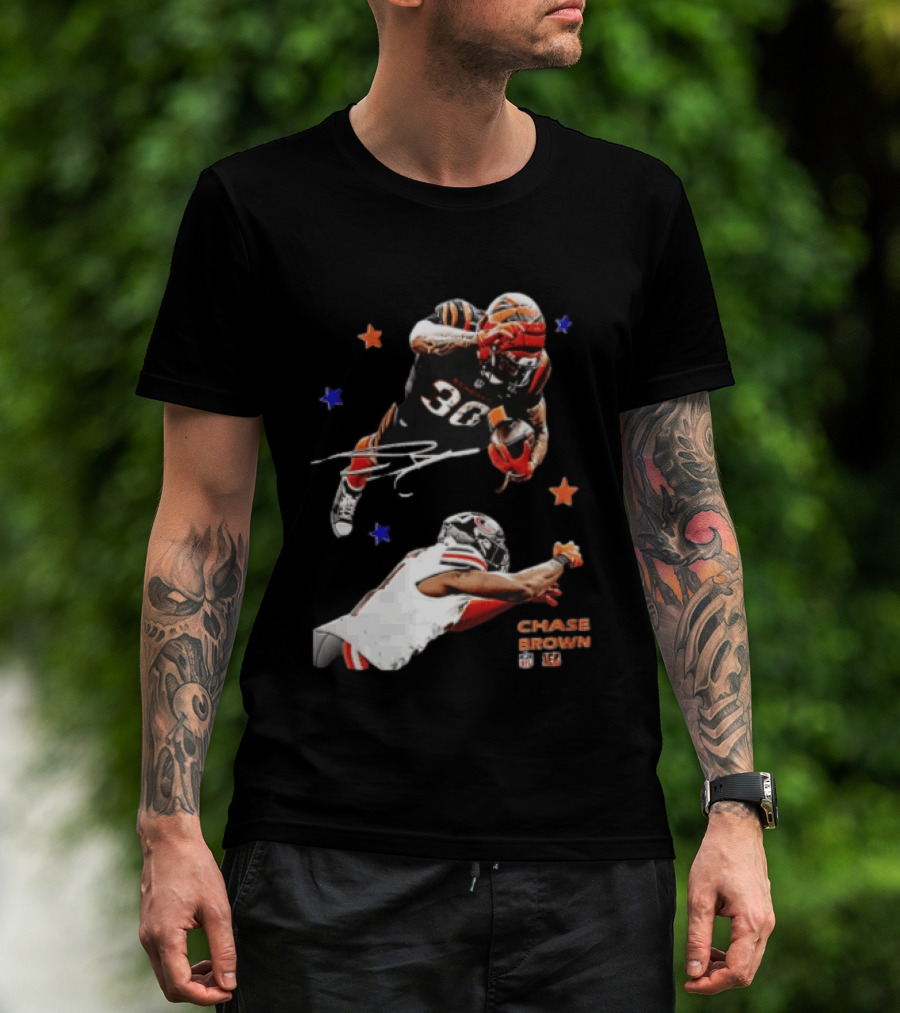 Cincinnati Bengals Chase Brown 30 Running Football Player With Stars T-Shirt