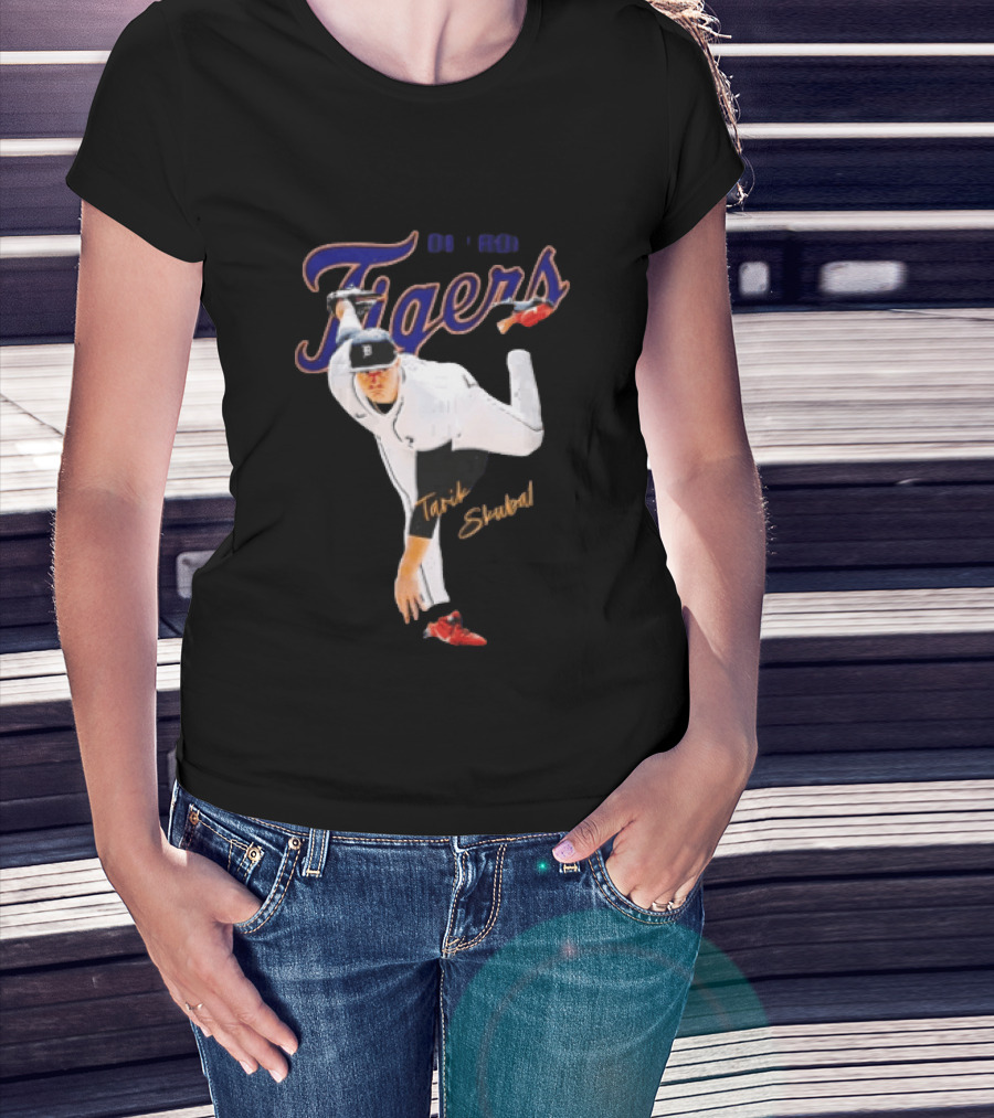 Detroit Tigers Tarik Skubal Pitcher Throwing Baseball Tigers T-Shirt