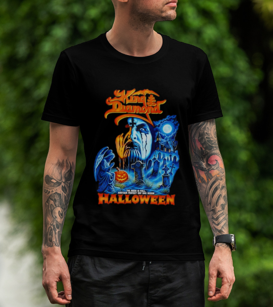King Diamond The Moon Is Full Another Perfect Day Has Begun Halloween T-Shirt