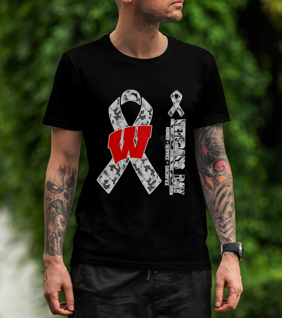 Wisconsin Badgers 2026 Veterans Day Camouflage Ribbon Honor Service Sacrifice T-Shirt