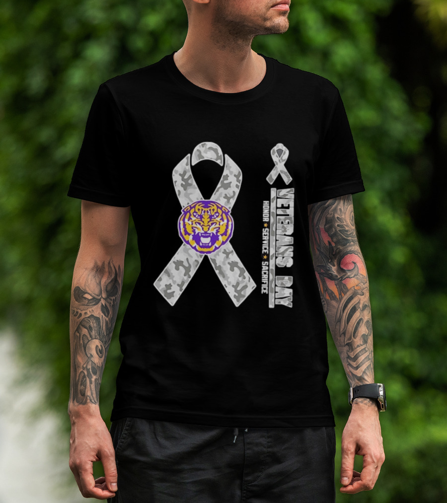 LSU Tigers Veterans Day 2026 Camouflage Ribbon Honor Service Sacrifice T-Shirt