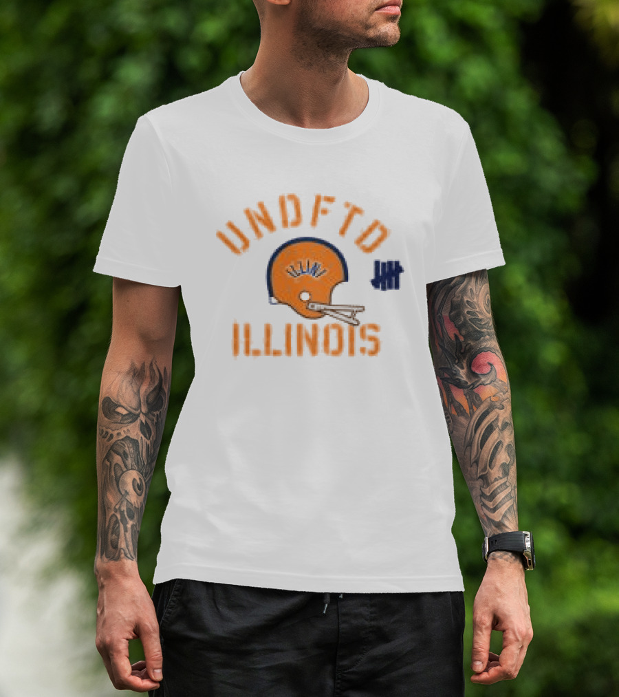 Undefeated Illinois Vintage Football Helmet And Stars T-Shirt