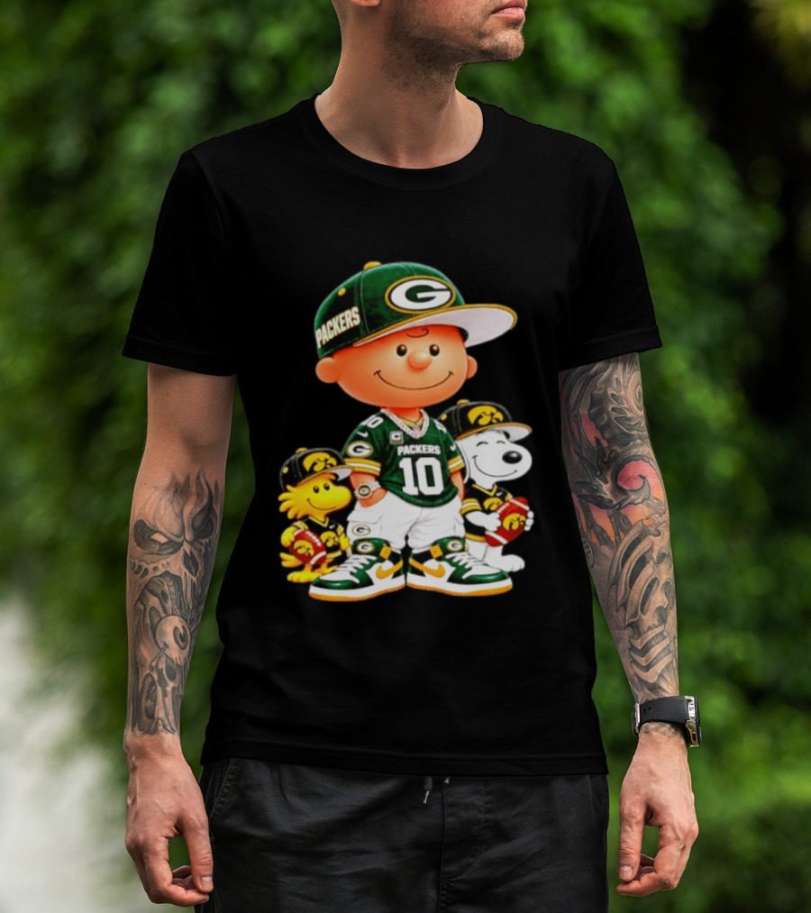 Charlie Brown Snoopy Woodstock Green Bay Packers 10 Jersey Football Fan T-Shirt