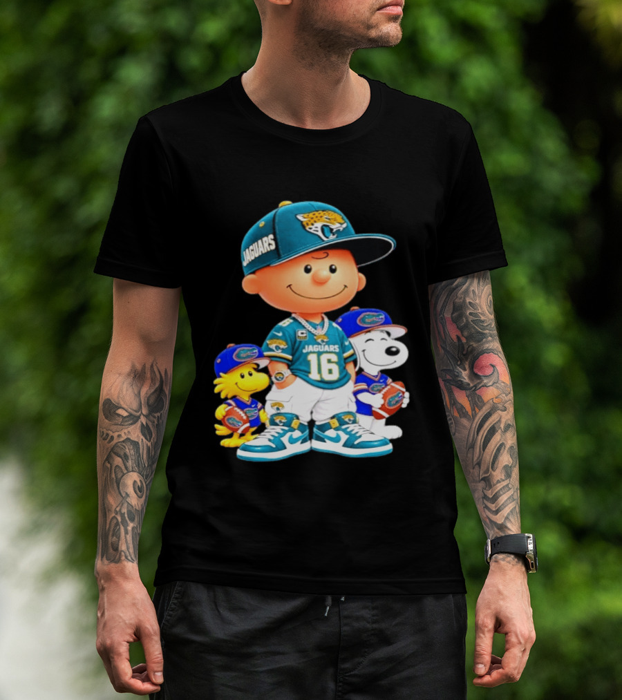 Charlie Brown With Snoopy And Woodstock Jacksonville Jaguars 16 Jersey Peanuts Football Fan Gear T-Shirt