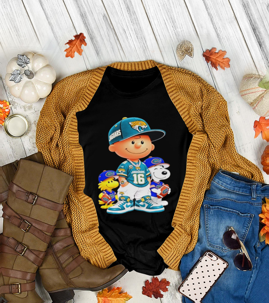 Charlie Brown With Snoopy And Woodstock Jacksonville Jaguars 16 Jersey Peanuts Football Fan Gear T-Shirt