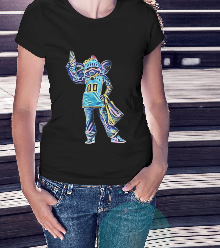 Ellie The Elephant Statue Of Liberty New York Basketball Team T-Shirt