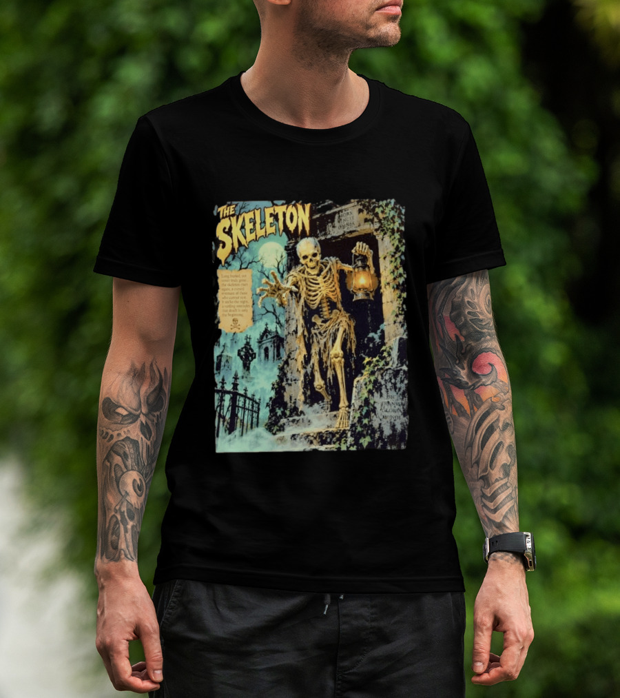 The Skeleton Mors Vincit Omnia Sic Transit Gloria Mundi Lantern Night Scene T-Shirt