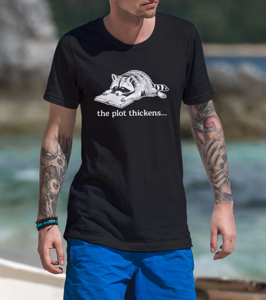 Raccoon Reading The Plot Thickens Book Humorous T-Shirt