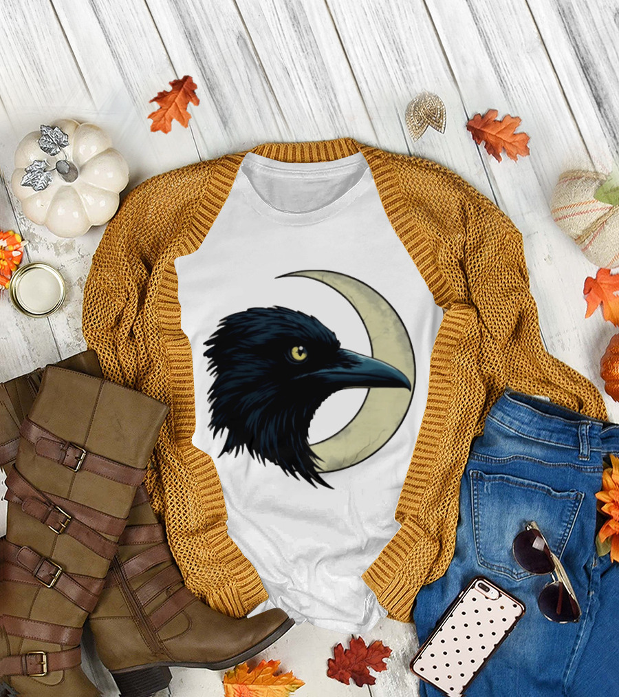 Raven Crescent Moon Guardian Of The Glimmer T-Shirt