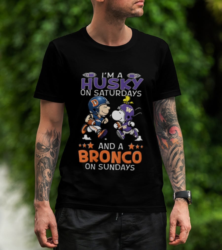 I'm A Husky On Saturdays And A Bronco On Sundays Charlie Brown Snoopy Woodstock NCAAF Football Fans T-Shirt