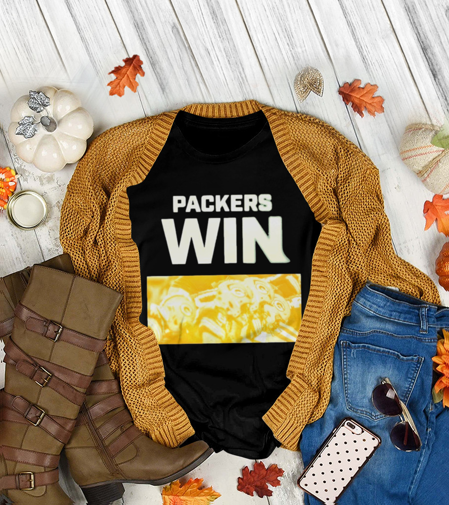Packers Win Football Helmets Celebration T-Shirt
