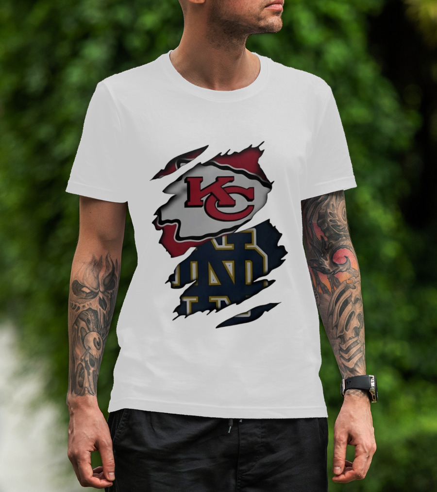 Kansas City Chiefs KC And Notre Dame Fighting Irish ND Distressed T-Shirt
