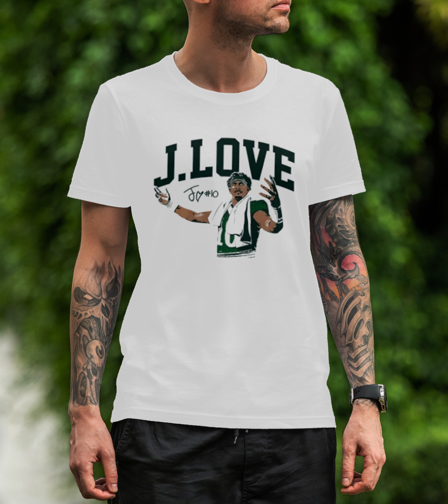 J Love Jordan Love Green Bay Packers Signature Pose T-Shirt