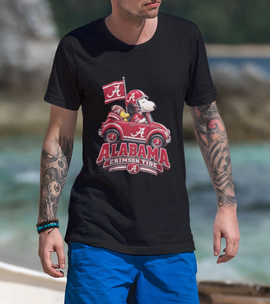 Alabama Crimson Tide Snoopy And Woodstock Driving Red Car T-Shirt