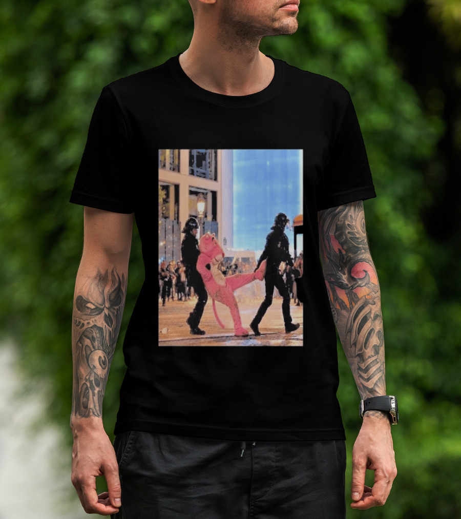 Original Pink Panther France Protests 2026 Police Mascot Arrest Scene T-Shirt