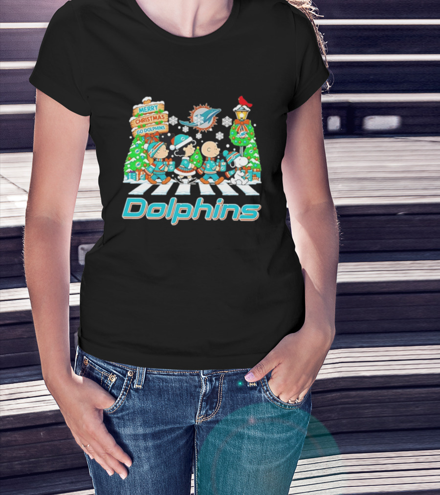 Miami Dolphins Peanuts Characters Abbey Road Christmas Scene T-Shirt