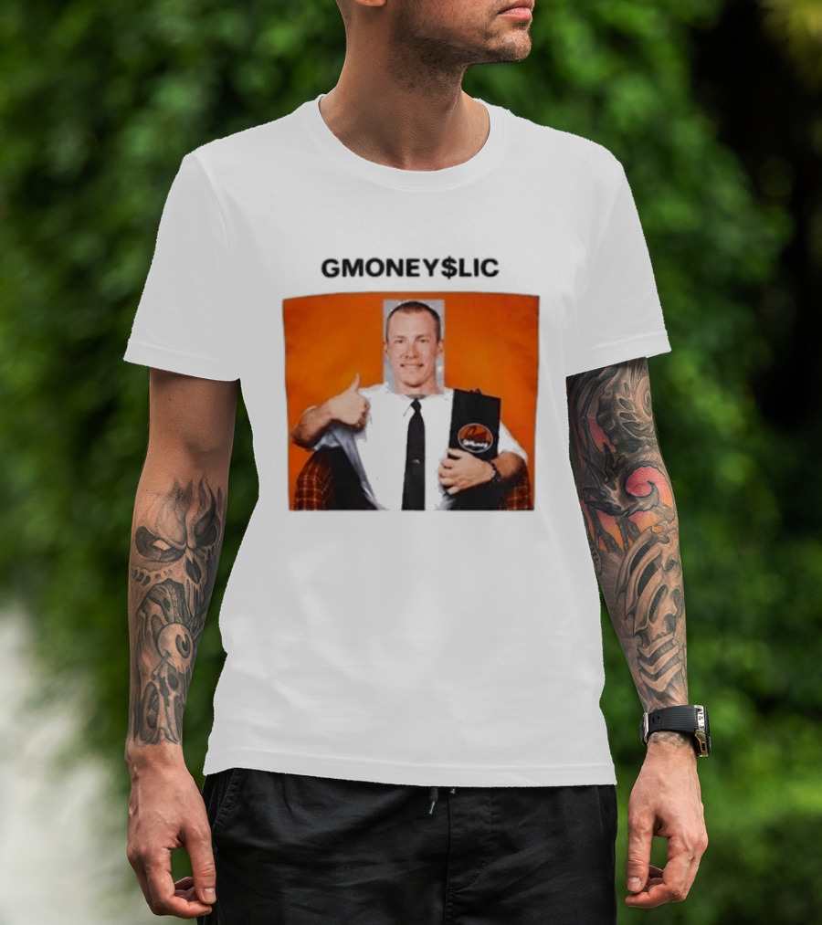 GMONEY$LIC Morgan Geekie Disneyland Thumbs Up T-Shirt