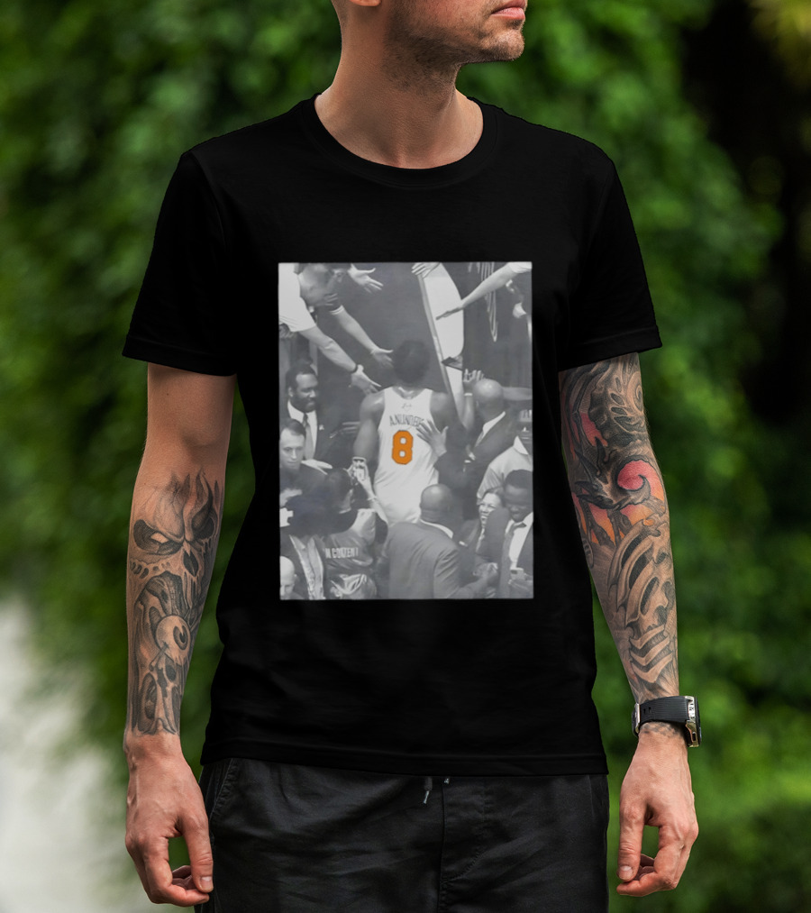 New York Knicks OG Anunoby Number 8 Jersey In Crowd Scene T-Shirt
