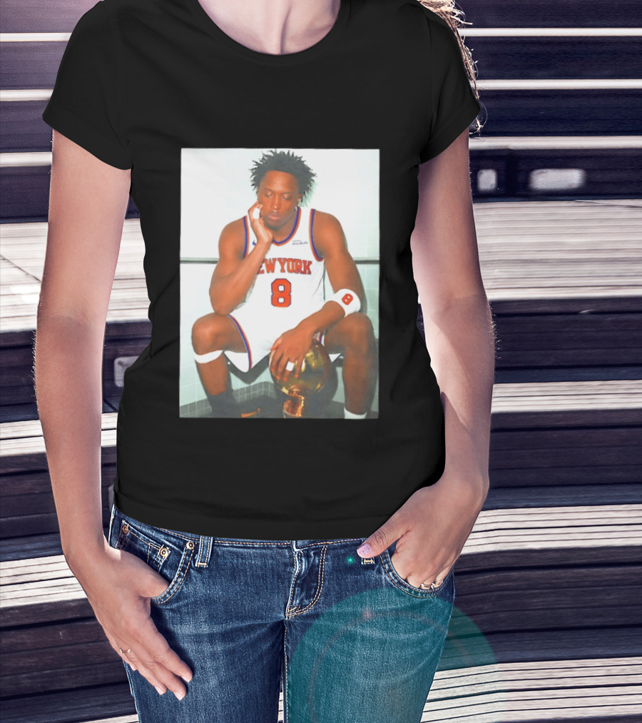 New York Knicks OG Anunoby Wearing Number 8 Jersey Holding Trophy T-Shirt