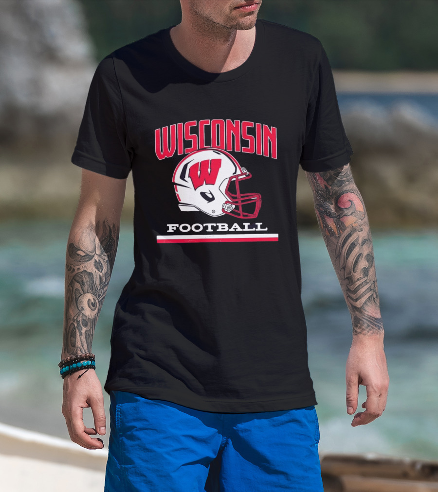 Wisconsin Football Helmet W T-Shirt