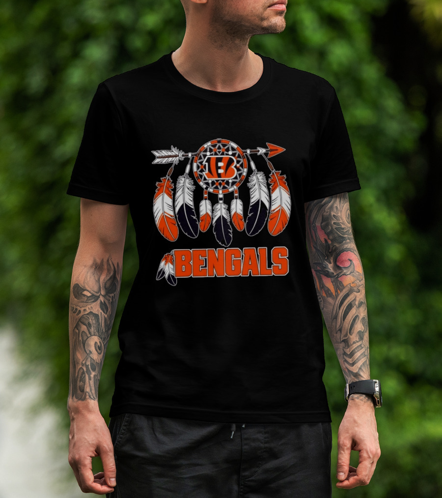 Cincinnati Bengals Dreamcatcher Feathers Tribal Football Decor T-Shirt