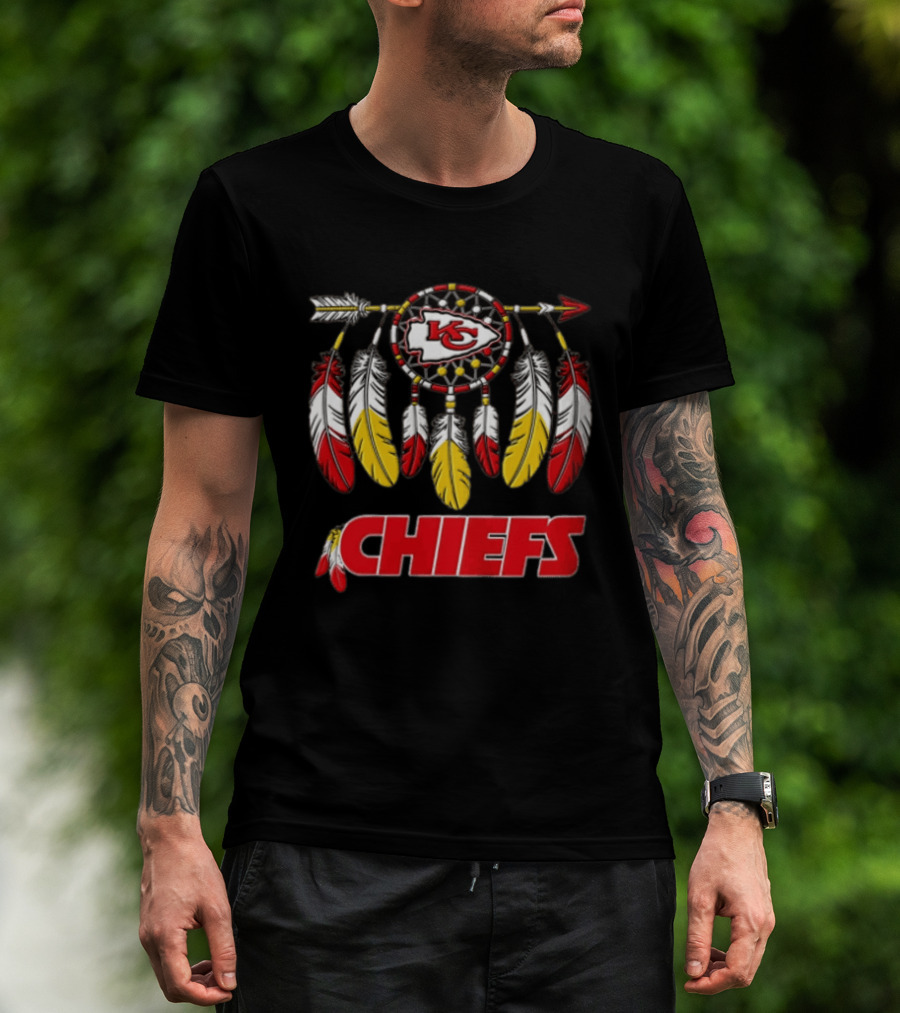 Kansas City Chiefs Native American Heritage Feathers And Arrowhead T-Shirt