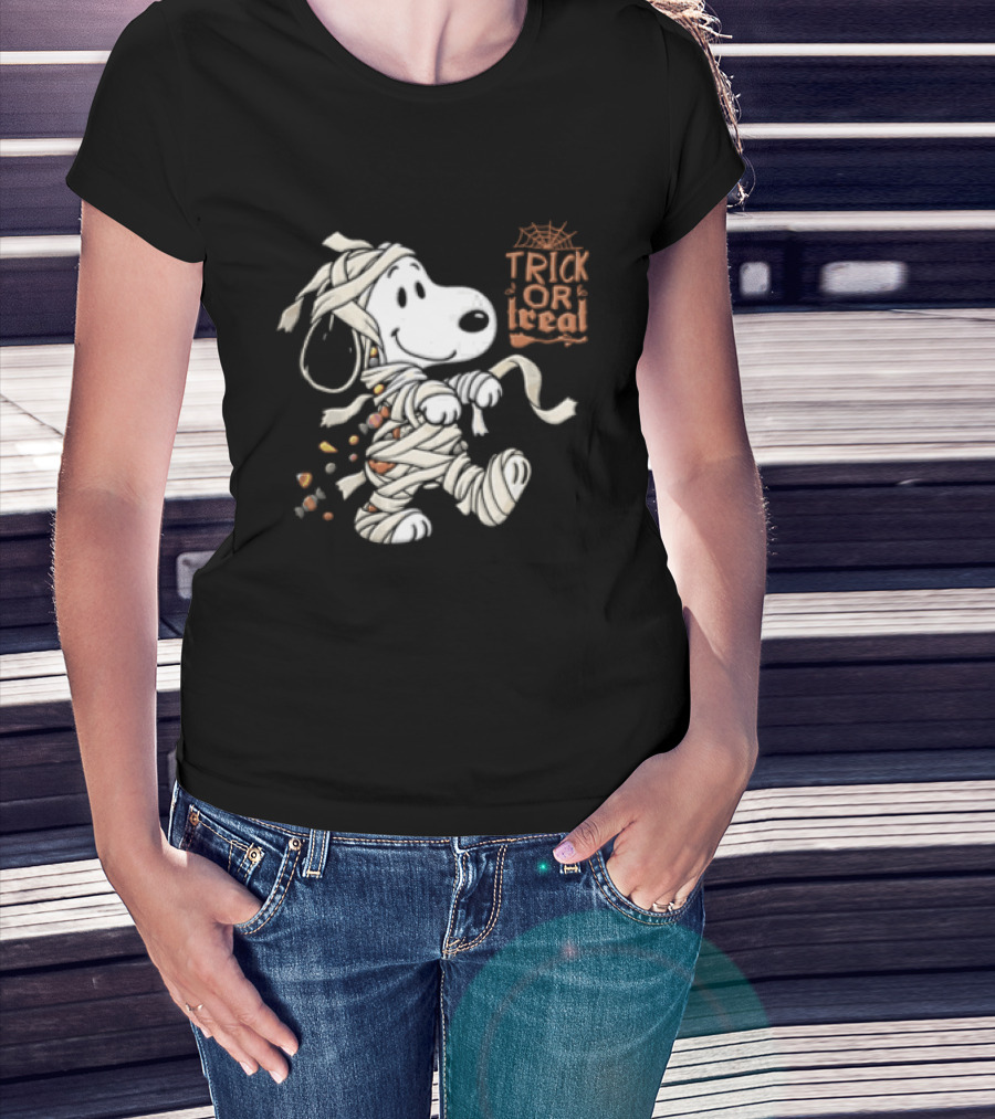 Snoopy Mummy Trick Or Treat Peanuts Halloween T-Shirt