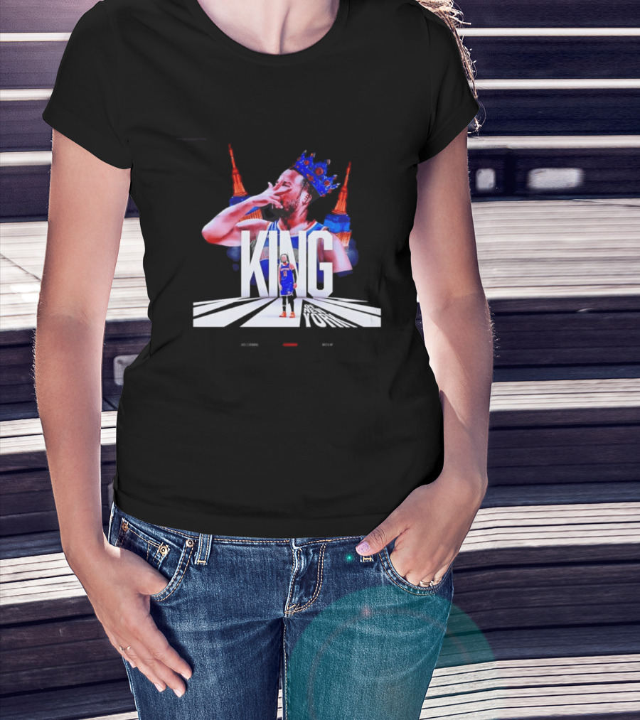King Of New York Jalen Brunson Crown Basketball Statue Liberty Skyline T-Shirt
