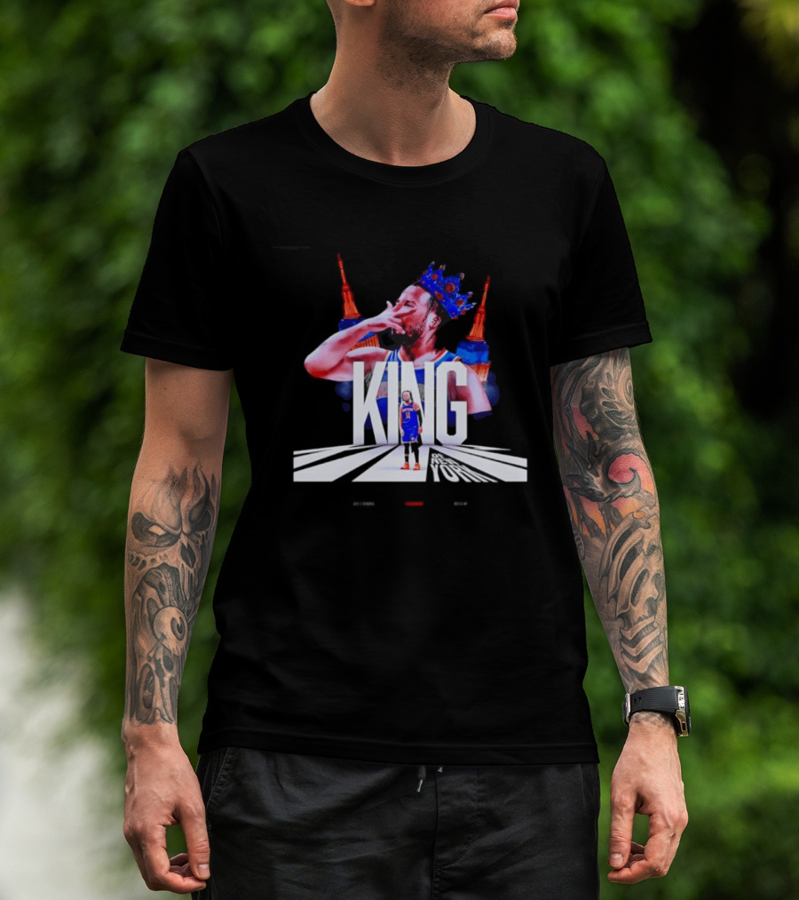 King Of New York Jalen Brunson Crown Basketball Statue Liberty Skyline T-Shirt