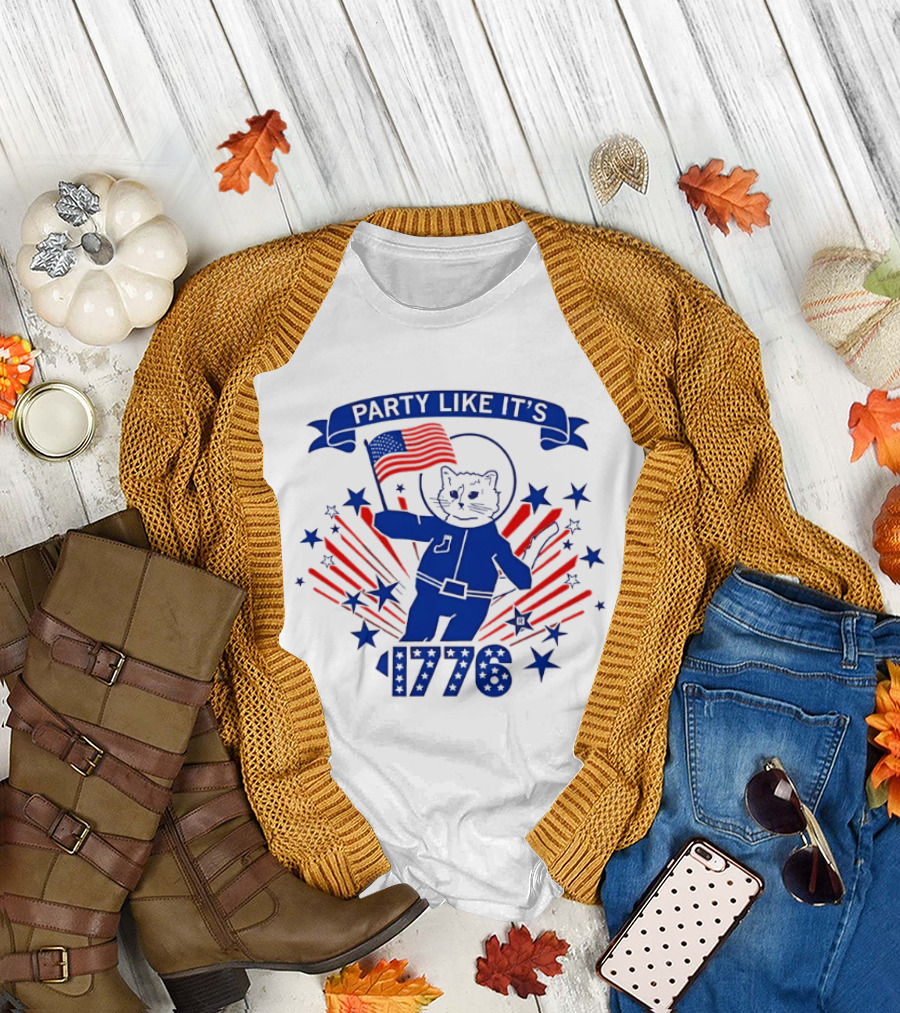 Party Like It's 1776 Cat Astronaut with Flag and Stars T-Shirt