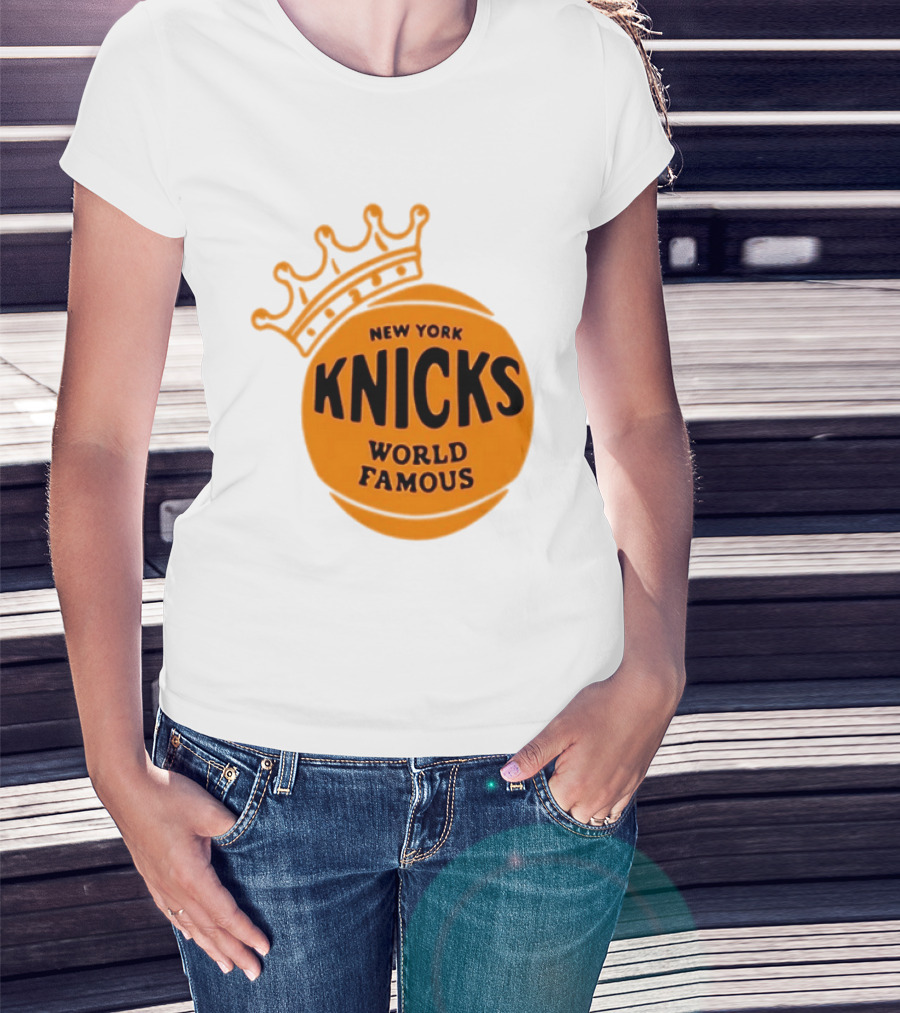 New York Knicks NBA Basketball World Famous Crown T-Shirt