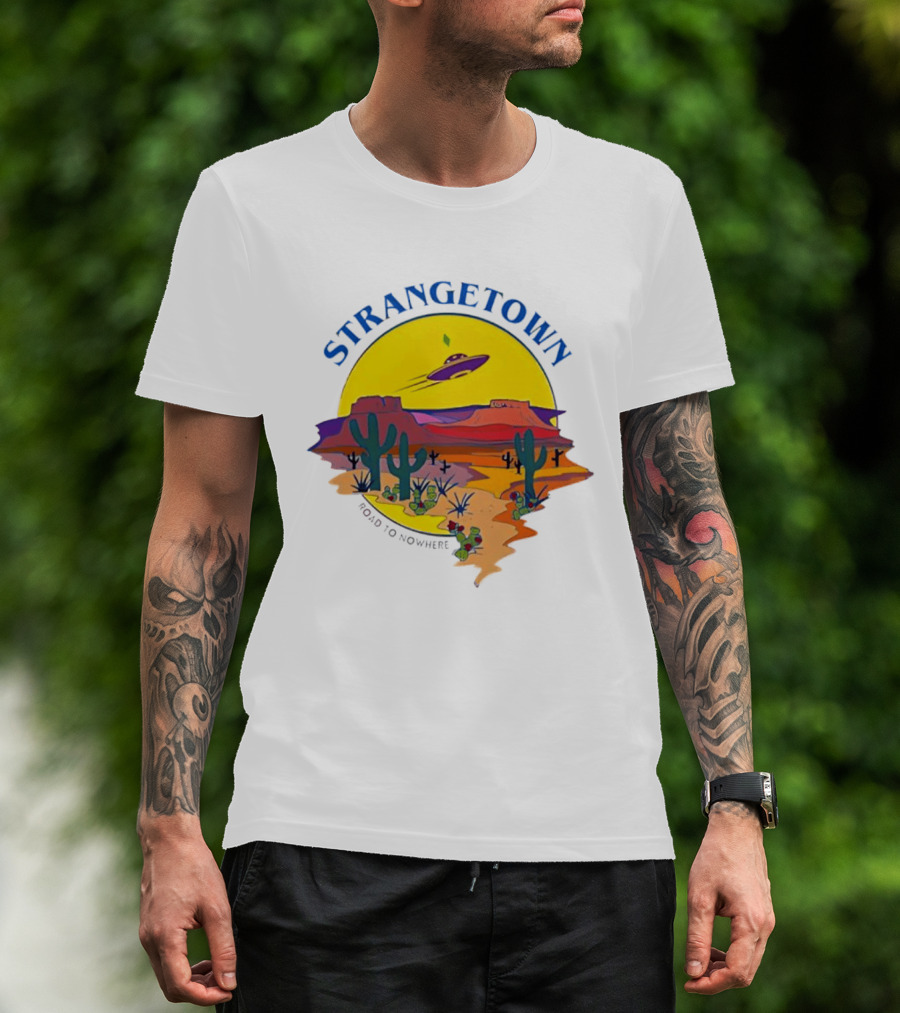 Strangetown Road To Nowhere The Sims Alien UFO Desert Saguaro Cactus T-Shirt