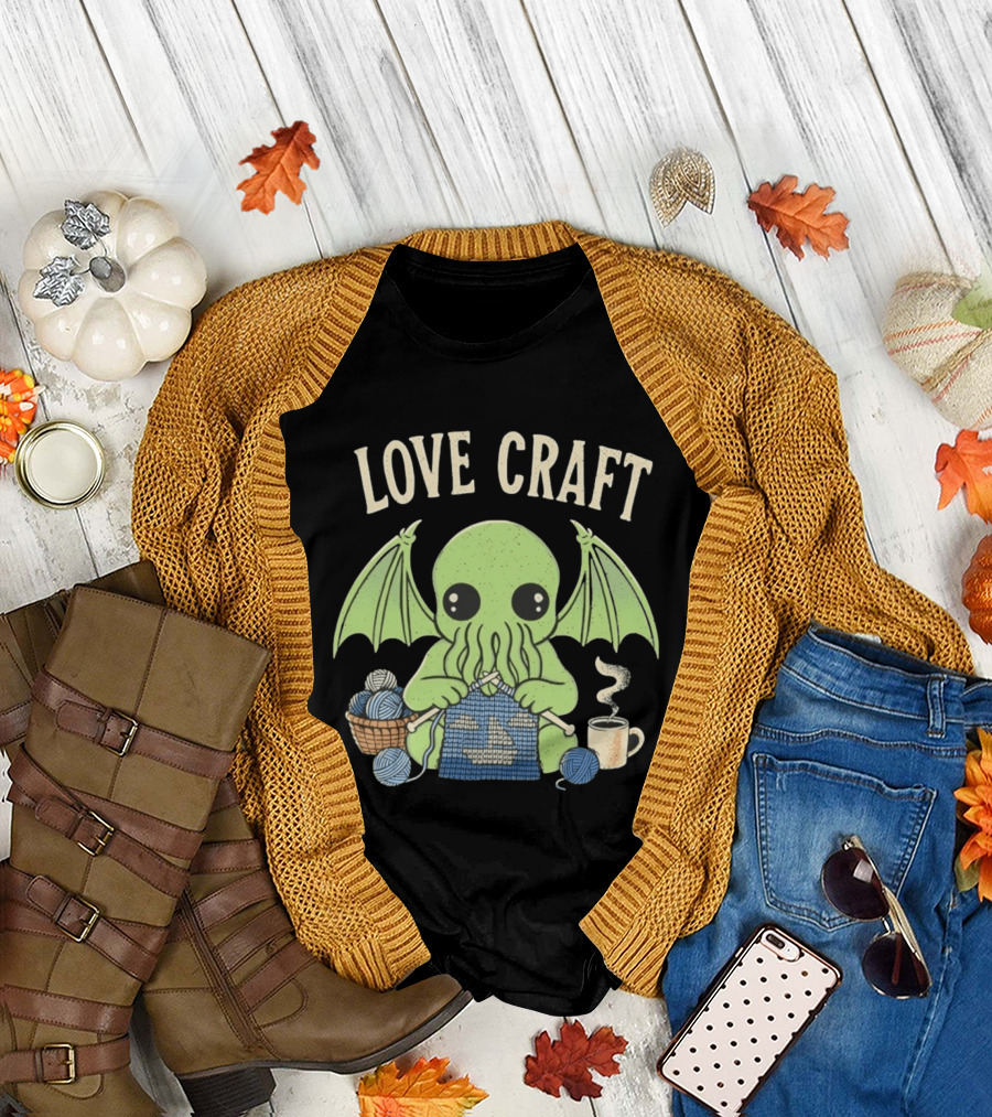 Love Craft Cthulhu Knitting Cozy Yarn Coffee T-Shirt