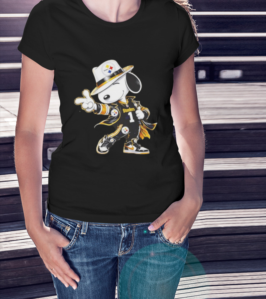 Snoopy Steelers 1 Pittsburgh Steelers Football Peanuts T-Shirt