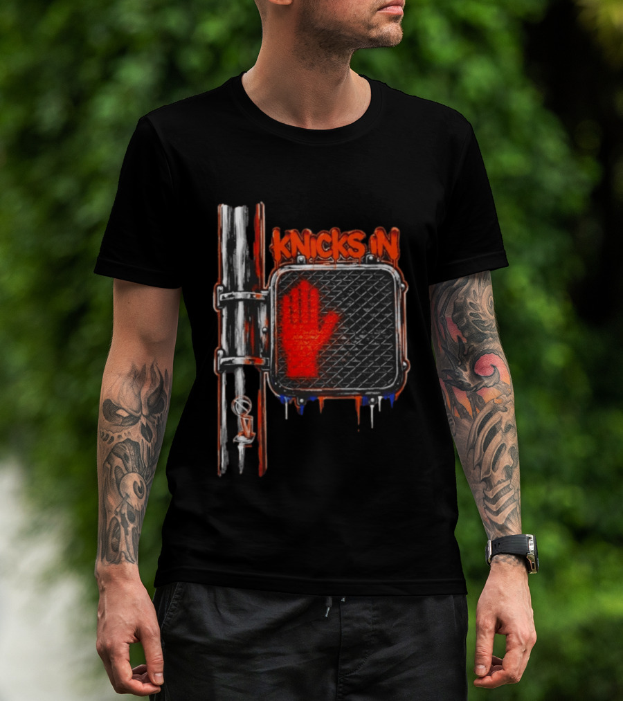 Knicks In 4 Hand Sign Traffic Light NBA T-Shirt