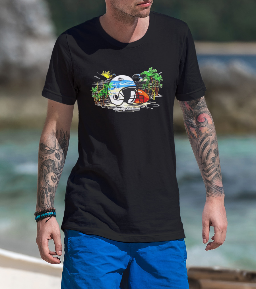 Chicago Bears Tommy Bahama Oasis Endzone Tropical Helmet Football Scene T-Shirt
