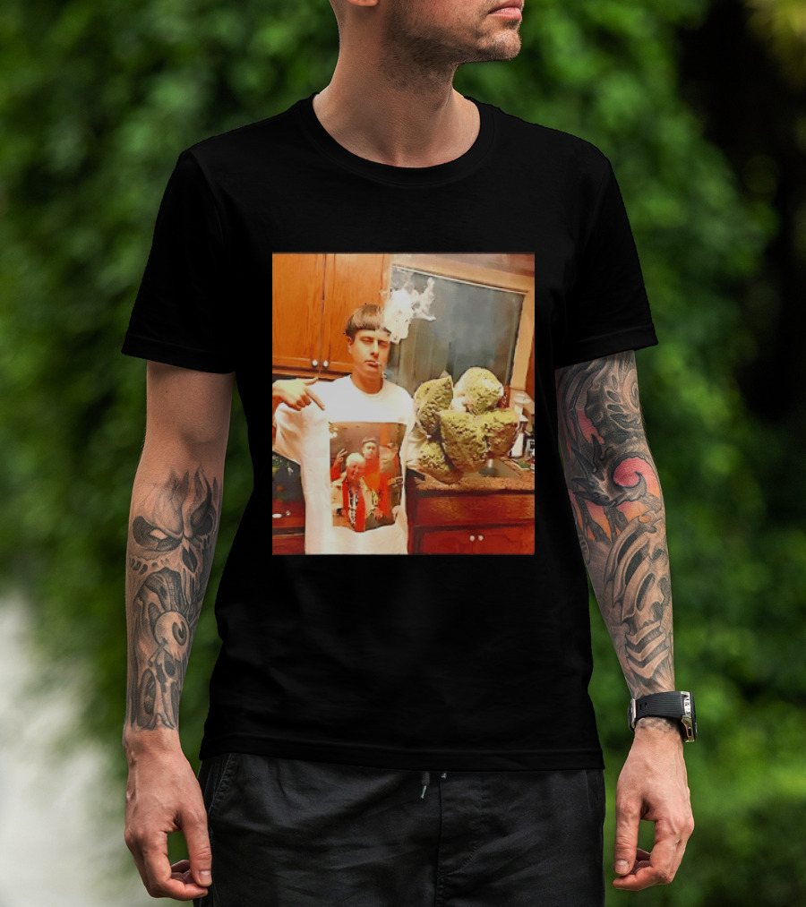 Oliver Tree Cannabis Oversized Buds And With Smoking Image T-Shirt