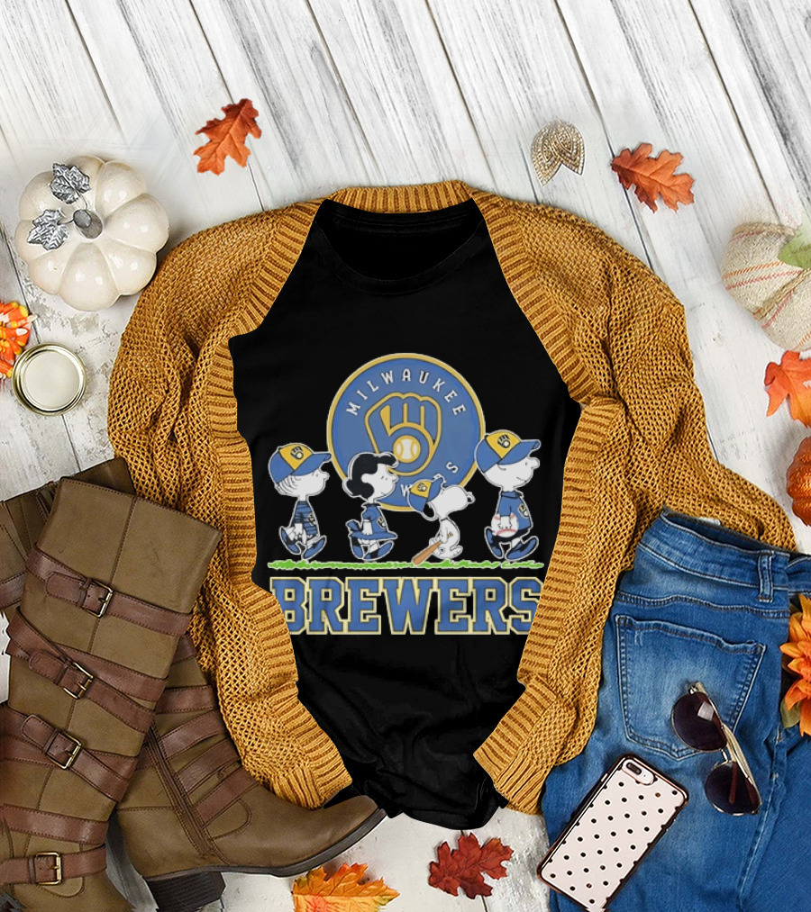 Milwaukee Brewers Peanuts Characters Baseball Team Collaboration T-Shirt